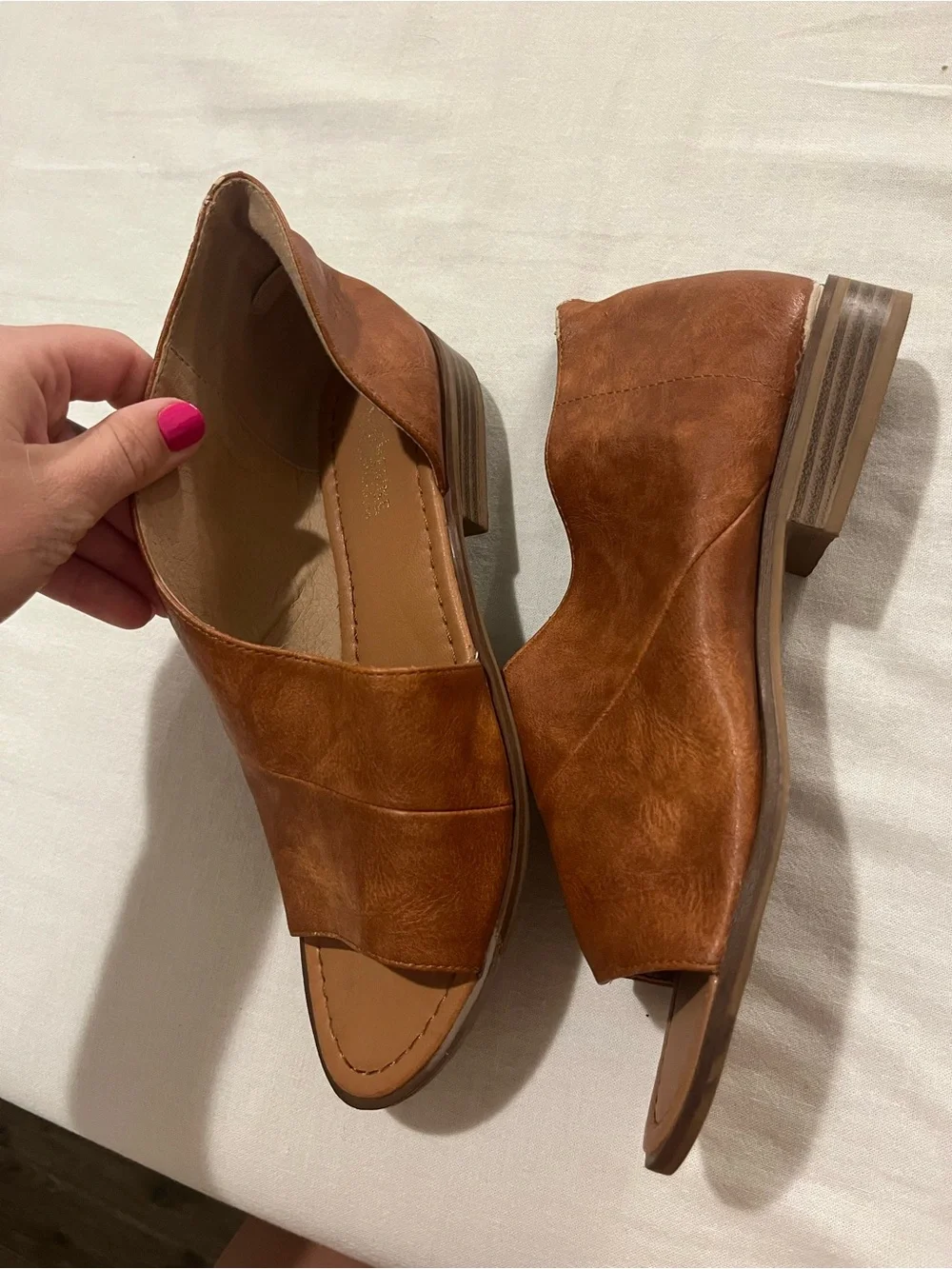 Catherine Malandrino Tan Brown Open-Toe D'Orsay Flats - Picture 3 of 3
